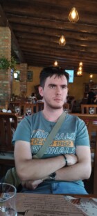Tânăr senzual caut partenera